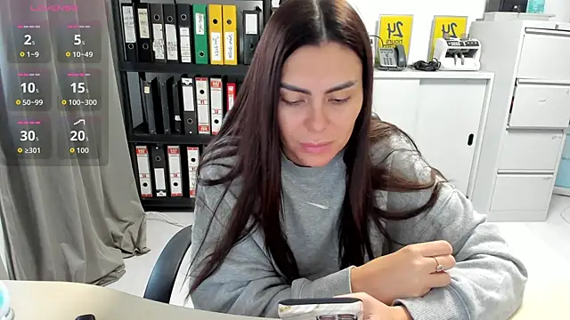 kilenyapatrice online show from 10-27-25, 12:53