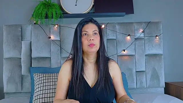 JaylaScott   online show from 04-04-26, 11:40