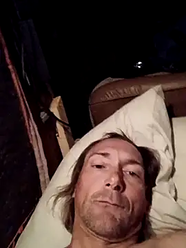 Snapshot of kdogg1976 chatting on 10-15-25, 10:48 kdogg1976 online show from 10-15-25, 10:48