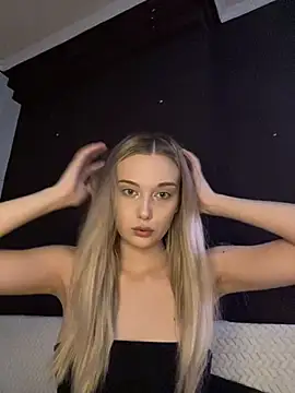 Alisa Rise online show from 02-16-25, 08:43