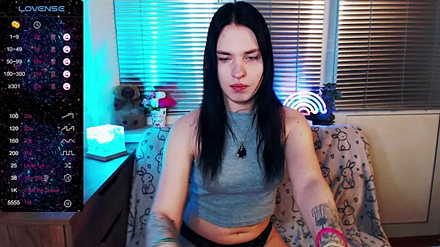 PrettyAngel96 online show from 11-06-25, 01:56