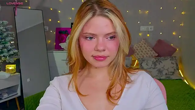 Red  Candy online show from 12-15-25, 02:10