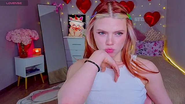 Red  Candy online show from 02-20-26, 05:13