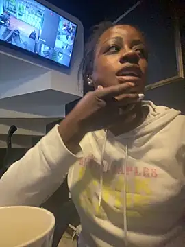 BrianaBrownn online show from 10-04-25, 11:19