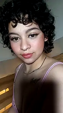 Bitsy Messy online show from 12-15-25, 05:23