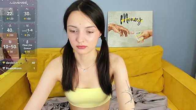 Kira Ke11y online show from 10-24-25, 04:31