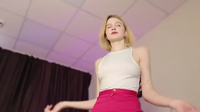 Snapshot of jenny_bunny_ chatting on 03-23-25, 07:53 jenny bunny online show from 03-23-25, 07:53