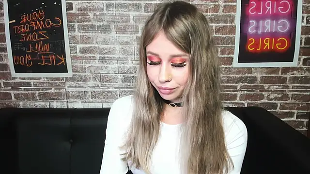 mila camilla online show from 09-27-25, 01:54