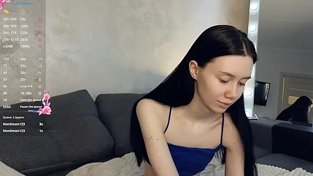 Snapshot of emilia_walton chatting on 12-24-24, 01:39 emilia walton online show from 12-24-24, 01:39