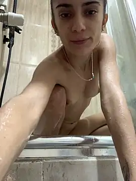 Snapshot of Annabellerosie chatting on 01-21-25, 11:55 Annabellerosie online show from 01-21-25, 11:55