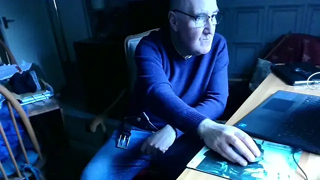 Adamdaddybear online show from 02-21-25, 12:50