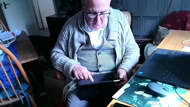 Adamdaddybear online show from 03-13-25, 02:12