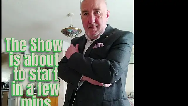 Adamdaddybear online show from 11-03-25, 07:42