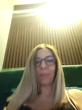 SukyGirl online show from 12-18-24, 07:26