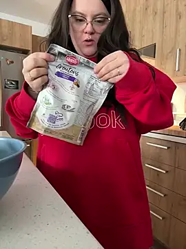 Snapshot of Sweetleeahxx chatting on 01-17-25, 05:41 Sweetleeahxx online show from 01-17-25, 05:41