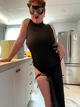 Snapshot of Sweetleeahxx chatting on 10-31-25, 02:29 Sweetleeahxx online show from 10-31-25, 02:29