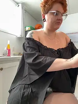 Snapshot of Sweetleeahxx chatting on 11-11-25, 02:50 Sweetleeahxx online show from 11-11-25, 02:50