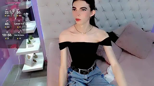 CuteAri online show from 12-20-24, 08:34