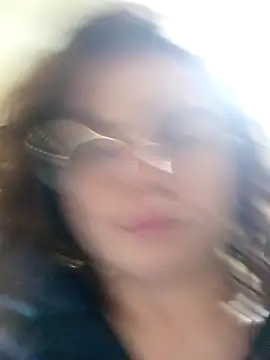 Snapshot of ItalianiMuli chatting on 12-27-24, 04:54 ItalianiMuli online show from 12-27-24, 04:54