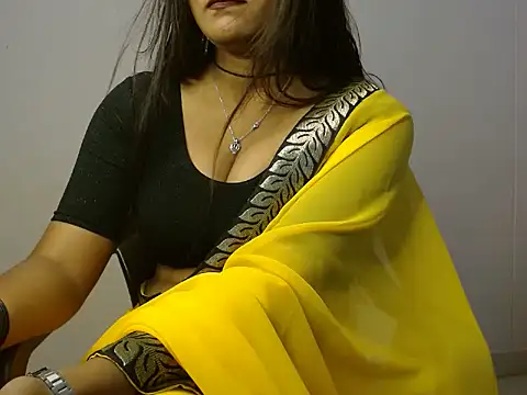 Snapshot of miss_sona27 chatting on 11-02-25, 07:00 miss sona27 online show from 11-02-25, 07:00