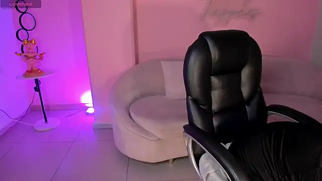 CarlaSmithX online show from 02-10-25, 03:24