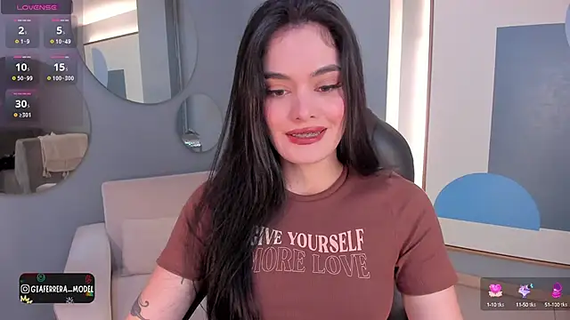 Snapshot of GiaFerrara chatting on 12-01-24, 05:13 GiaFerrara online show from 12-01-24, 05:13
