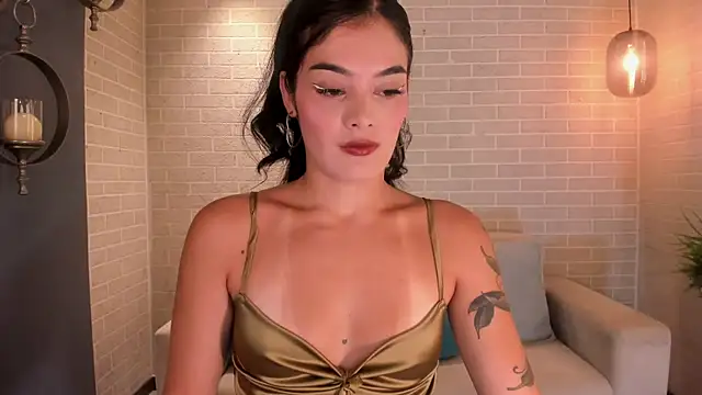 Snapshot of GiaFerrara chatting on 02-15-25, 07:06 GiaFerrara online show from 02-15-25, 07:06