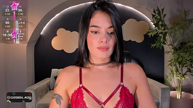 Snapshot of GiaFerrara chatting on 03-22-25, 08:04 GiaFerrara online show from 03-22-25, 08:04