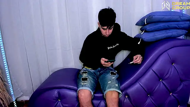 Yourslust  online show from 10-31-25, 10:00