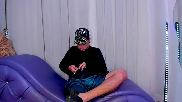 Yourslust  online show from 01-16-26, 12:31