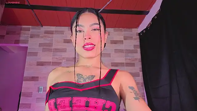 Snapshot of Dolcee_zoe chatting on 02-15-26, 09:44 Dolcee zoe online show from 02-15-26, 09:44