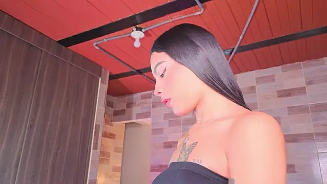 Snapshot of Dolcee_zoe chatting on 02-18-26, 09:33 Dolcee zoe online show from 02-18-26, 09:33