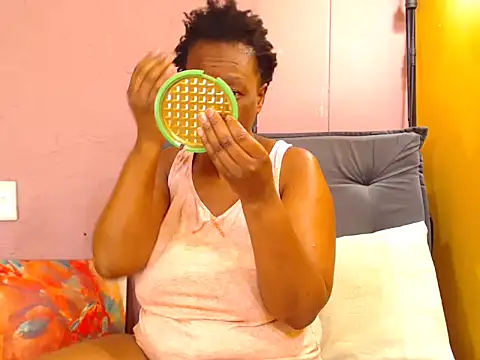 Black-Desire online show from 11-17-25, 04:51