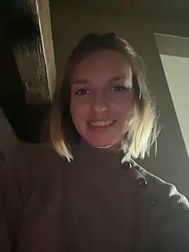 vilaineblonde online show from 10-21-25, 03:57