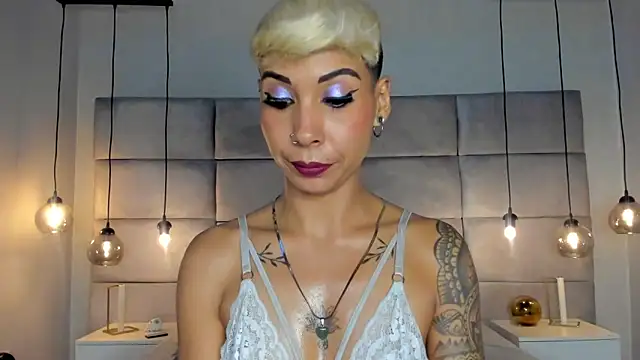 MiaMorgan  online show from 01-12-25, 05:33