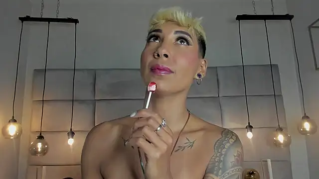 MiaMorgan  online show from 01-26-25, 03:06