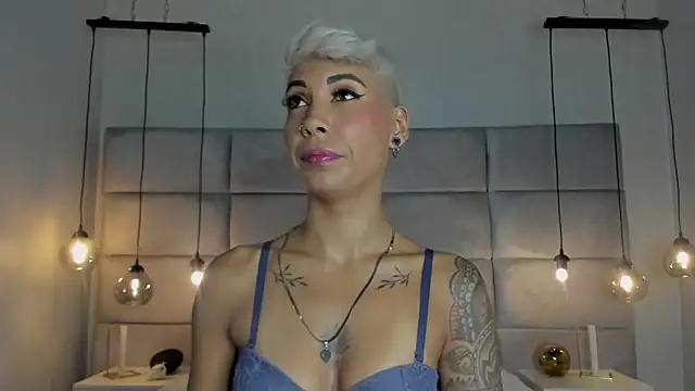 MiaMorgan  online show from 02-02-25, 12:02