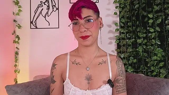 MiaMorgan  online show from 01-15-26, 02:32