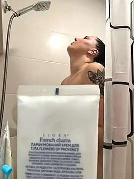 MiaStika online show from 12-19-25, 08:16