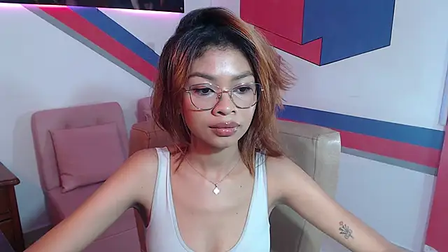 Snapshot of Perla_prg chatting on 12-27-24, 08:18 Perla prg online show from 12-27-24, 08:18