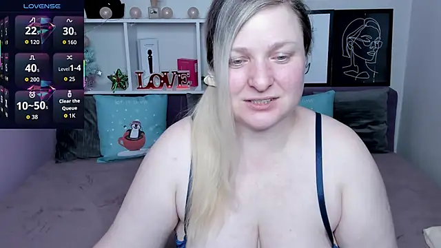 AnnaXCherri online show from 12-23-25, 02:31