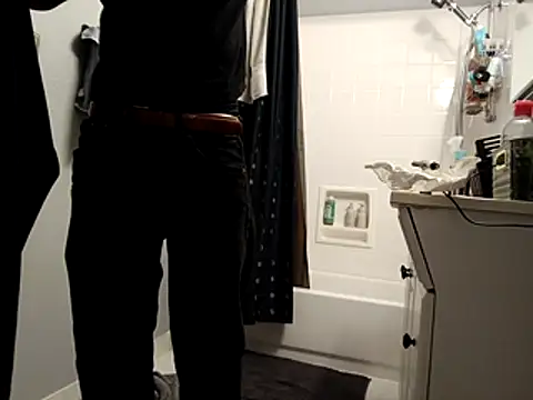 Snapshot of DevinToore chatting on 10-25-25, 05:15 DevinToore online show from 10-25-25, 05:15