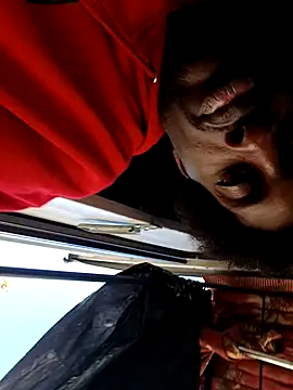 Snapshot of DevinToore chatting on 10-29-25, 08:10 DevinToore online show from 10-29-25, 08:10