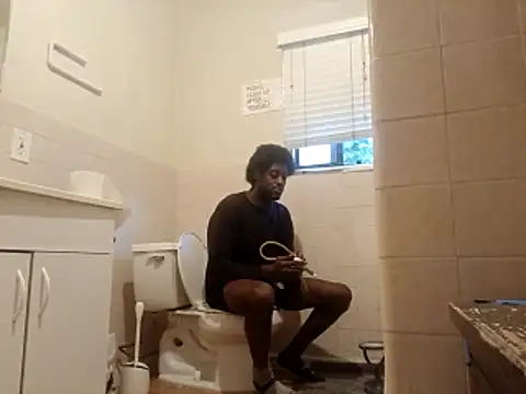 Snapshot of DevinToore chatting on 11-02-25, 08:22 DevinToore online show from 11-02-25, 08:22