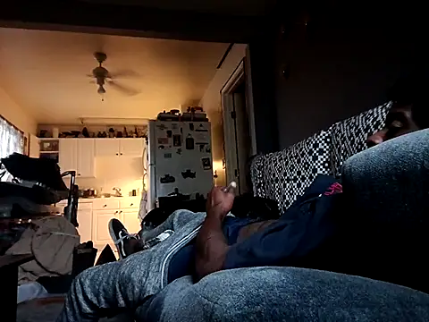 Snapshot of DevinToore chatting on 11-05-25, 03:12 DevinToore online show from 11-05-25, 03:12