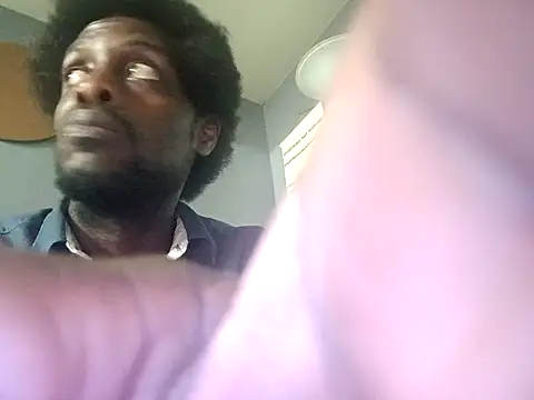 Snapshot of DevinToore chatting on 11-06-25, 07:31 DevinToore online show from 11-06-25, 07:31