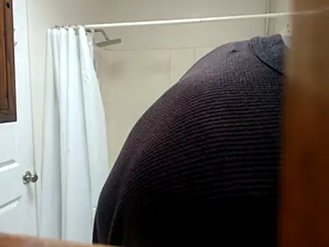 Snapshot of DevinToore chatting on 11-20-25, 09:03 DevinToore online show from 11-20-25, 09:03