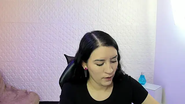 Violetaa diazz online show from 10-21-25, 09:15