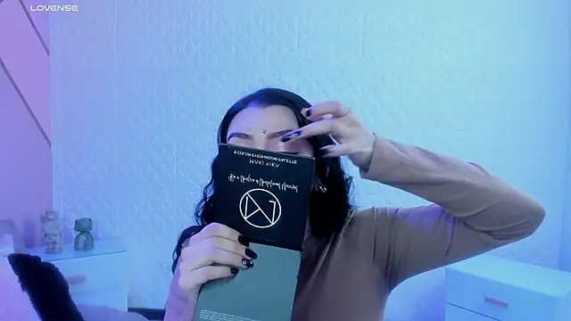 Violetaa diazz online show from 02-14-26, 09:22