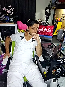 Snapshot of titclitcmndr chatting on 02-03-25, 05:46 titclitcmndr online show from 02-03-25, 05:46